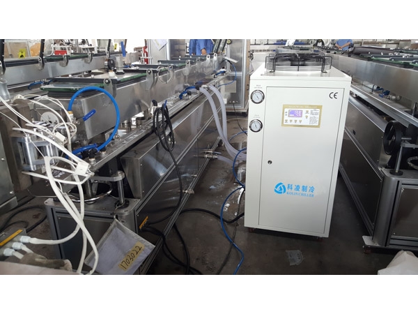 chiller for extruding machine